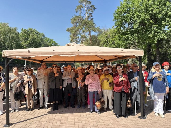 image-15-05-26-04-06-18